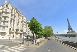 Plus de détails pour Multi-résidentiel à vendre