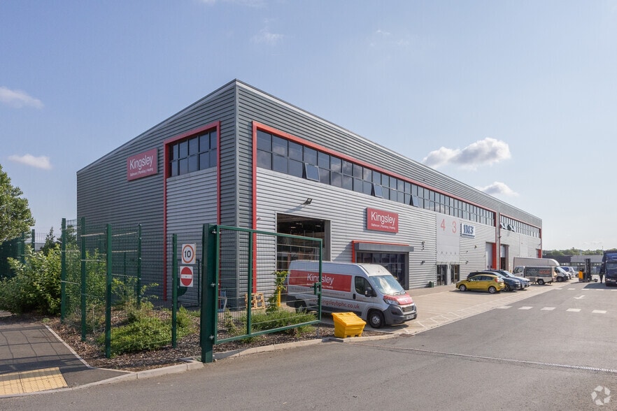 Deer Park Rd, Northampton for lease - Building Photo - Image 2 of 3