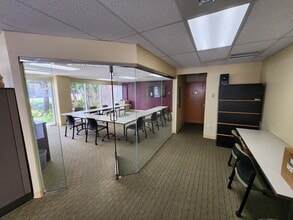 1449 S Beretania St, Honolulu, HI for lease Building Photo- Image 2 of 12