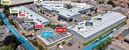 Clock Tower Rd, Isleworth à louer Aérien- Image 1 de 2