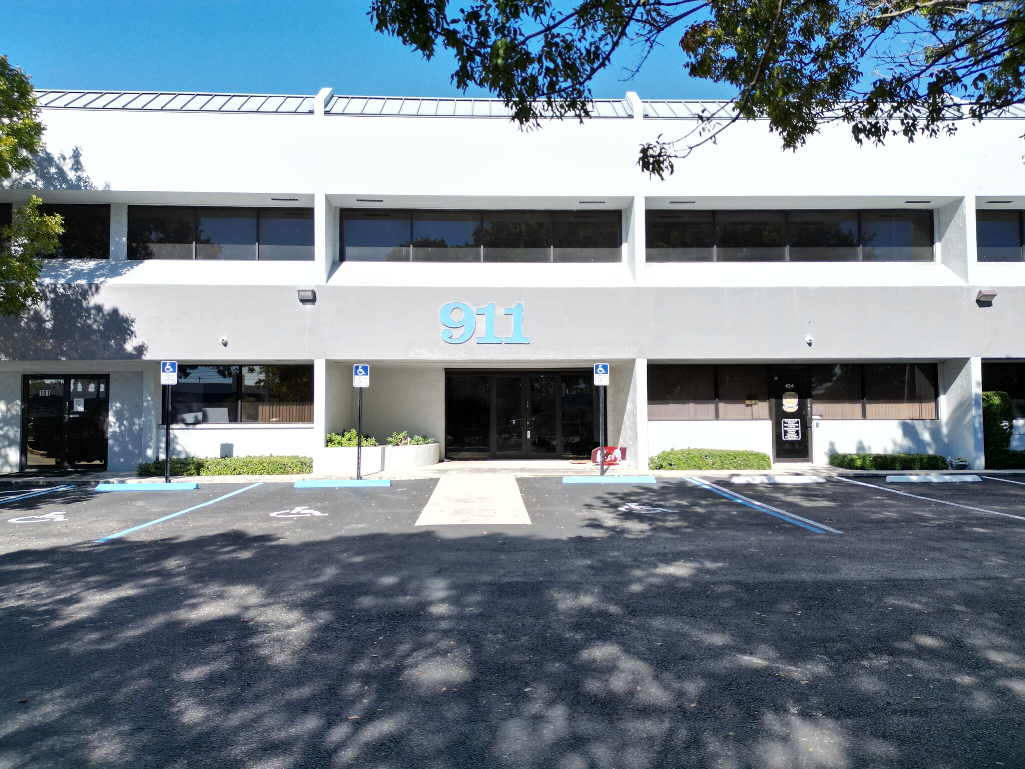 911 E Atlantic Blvd, Pompano Beach, FL for lease Building Photo- Image 1 of 12