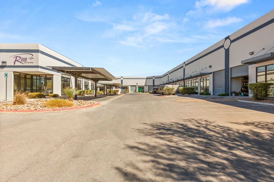 4570 W Post Rd, Las Vegas, NV for lease - Building Photo - Image 3 of 47