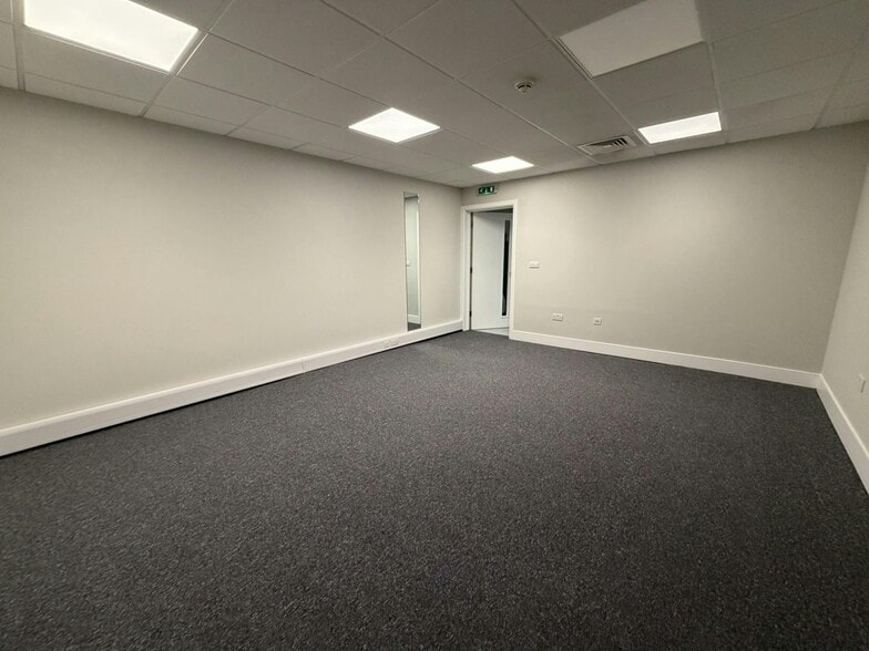 2 Baltimore Wharf, London for sale - Building Photo - Image 3 of 7