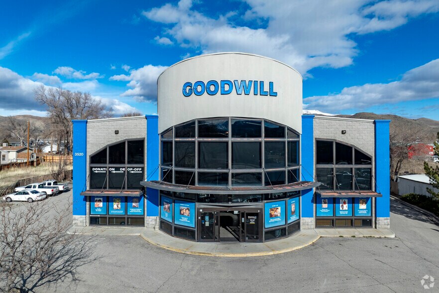 3520 US Highway 50, Carson City, NV à vendre - Photo du bâtiment - Image 2 de 3