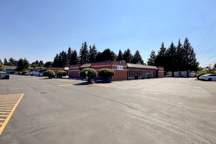 5707 Lacey Blvd, Lacey, WA à louer - Photo du bâtiment - Image 3 de 12
