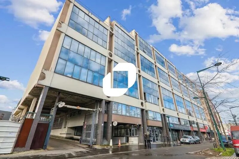 Flex in Épinay-sur-Seine for lease - Building Photo - Image 1 of 14