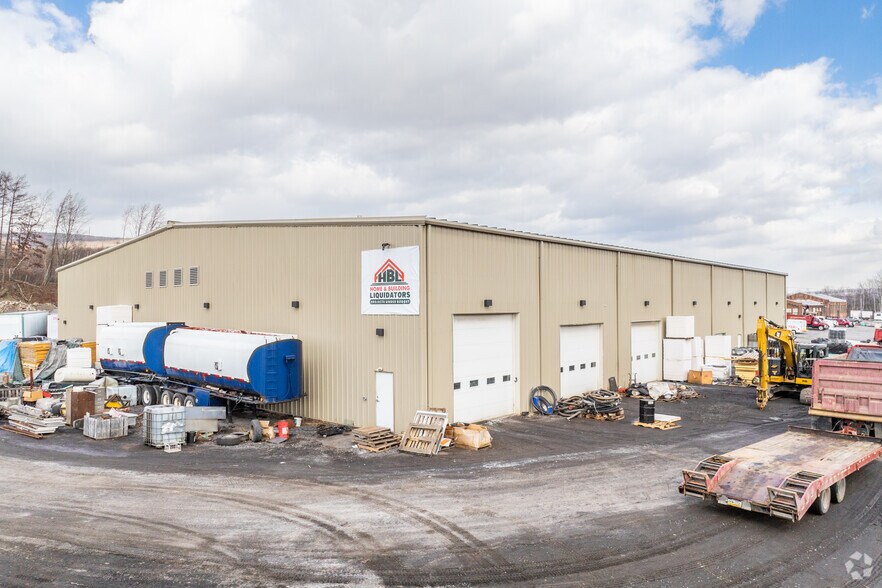 347 Rear Main, Dickson City, PA for lease - Building Photo - Image 2 of 6