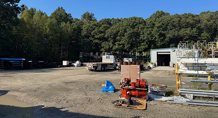 13400 Ramblewood Dr, Chester, VA à louer - Photo du bâtiment - Image 2 de 6