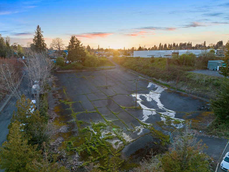 SW Pacific Hwy, Tigard, OR à vendre - Photo du b timent - Image 3 de 3