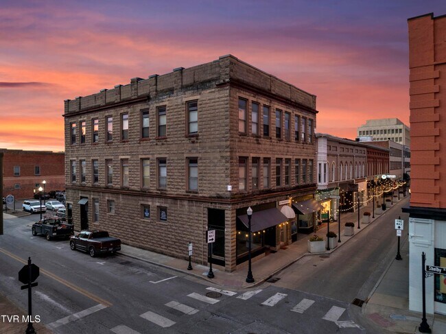 More details for 28-30 6th St, Bristol, TN - Office, Retail for Lease