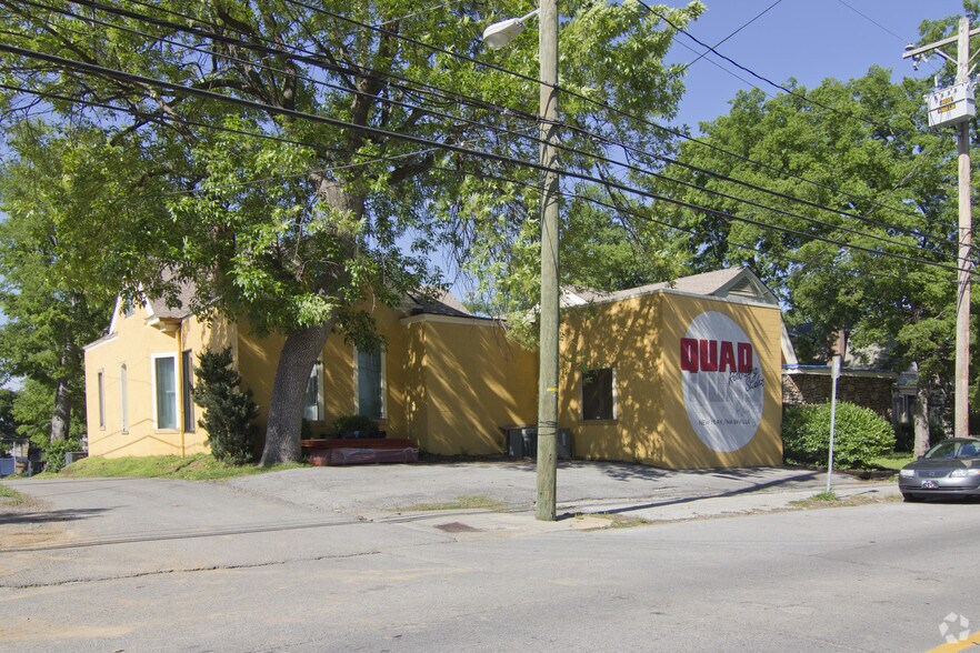 1800 - 1802 Grand Ave portefeuille de 2 propriétés à vendre sur LoopNet.ca - Photo principale - Image 3 de 3