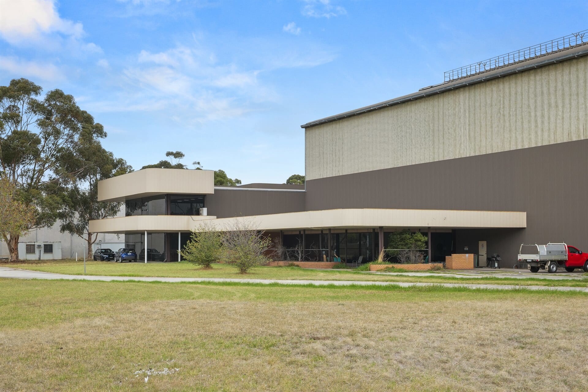 1 Glencairn Ave, Deer Park for lease Primary Photo- Image 1 of 10