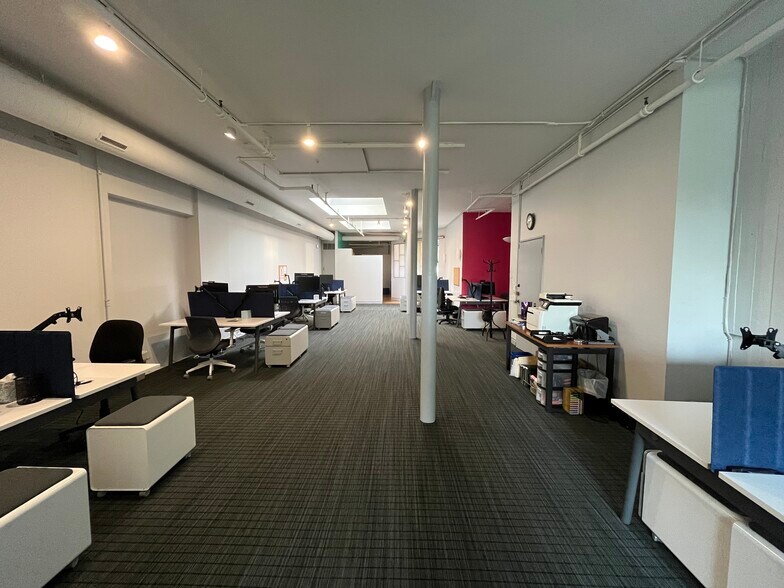 2035-2043 W Wabansia Ave, Chicago, IL à louer - Photo intérieure - Image 3 de 32