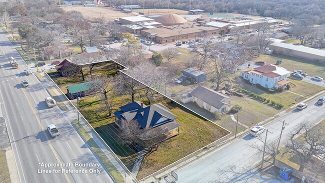 More details for 400 S. Broad Street St, Saint Jo, TX - Land for Sale