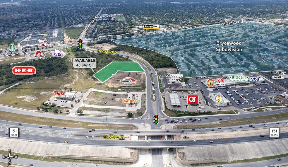 1002 N Hunt Ln, San Antonio, TX à vendre - Photo du bâtiment - Image 3 de 8