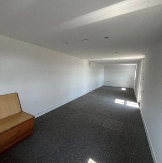 Treloggan Rd, Newquay for lease Interior Photo- Image 1 of 2
