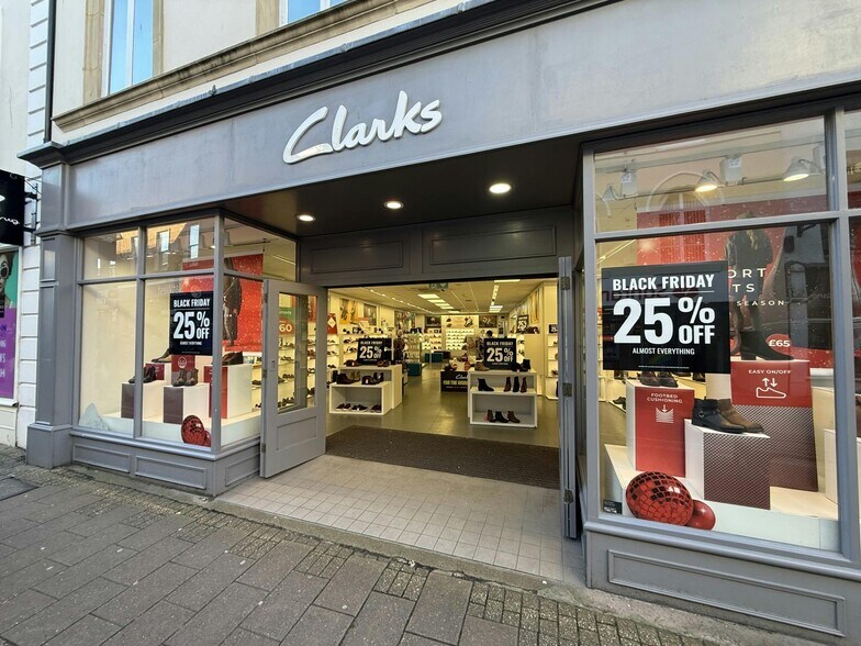 66 High St, Barnstaple à louer - Photo du bâtiment - Image 3 de 9