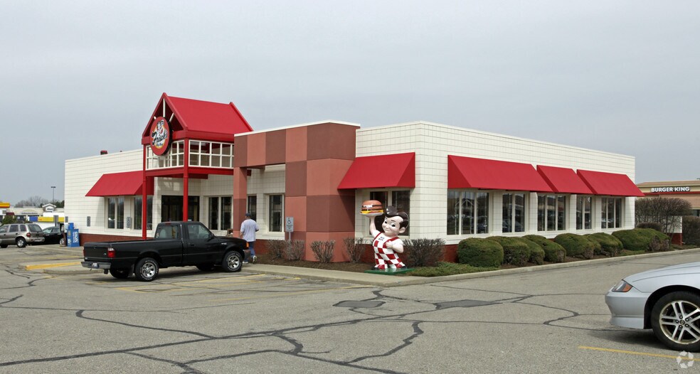 6188 Wilmington Pike, Bellbrook, OH à louer - Photo principale - Image 1 de 1