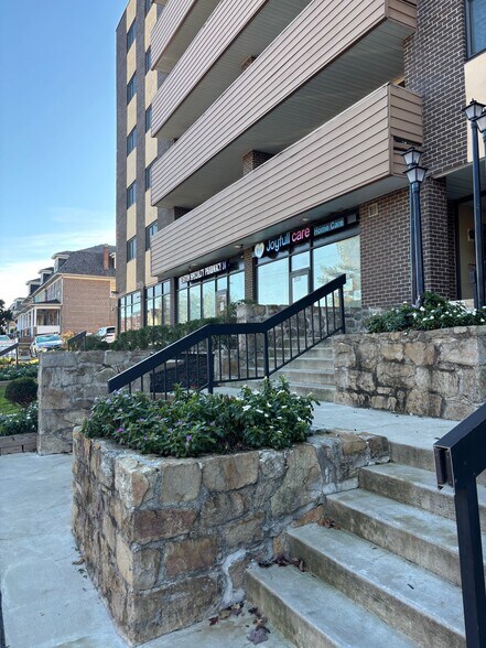 2040 Lehigh St, Easton, PA à louer - Photo du bâtiment - Image 2 de 19