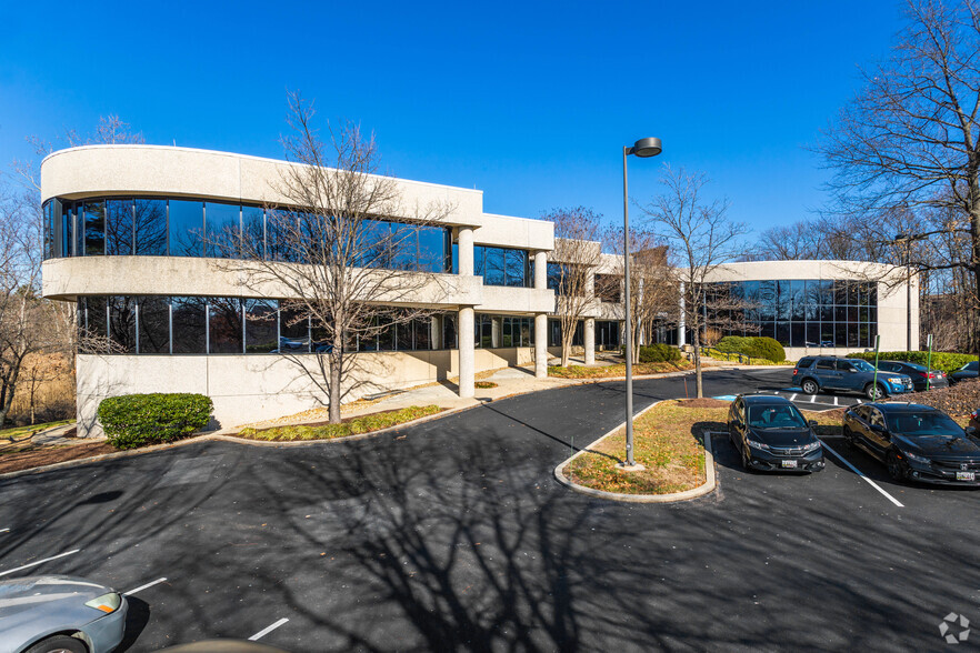 8000 Corporate Dr, Landover, MD à vendre - Photo du bâtiment - Image 1 de 1