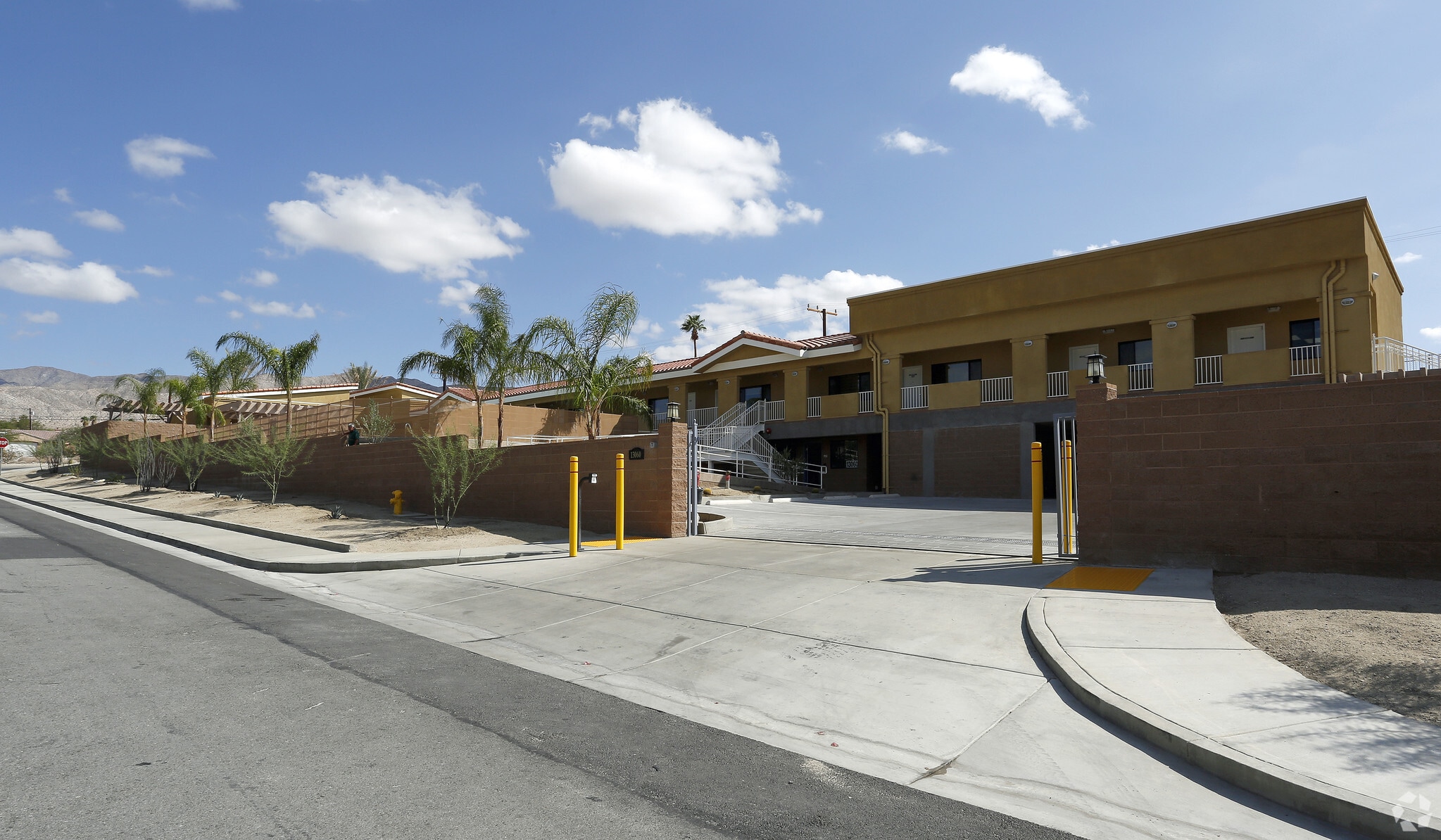 13060 La Salle Rd, Desert Hot Springs, CA for sale Primary Photo- Image 1 of 32