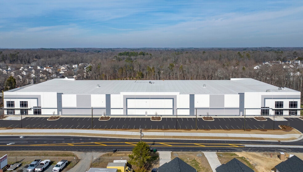 8748 Mount Holly Rd, Charlotte, NC for lease - Aerial - Image 2 of 18