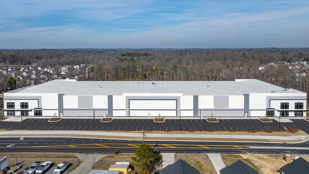 8748 Mount Holly Rd, Charlotte, NC à louer - Aérien - Image 2 de 18