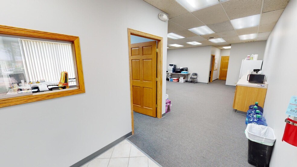 3401-3419 N Kennicott Ave, Arlington Heights, IL à louer - Photo intérieure - Image 3 de 11