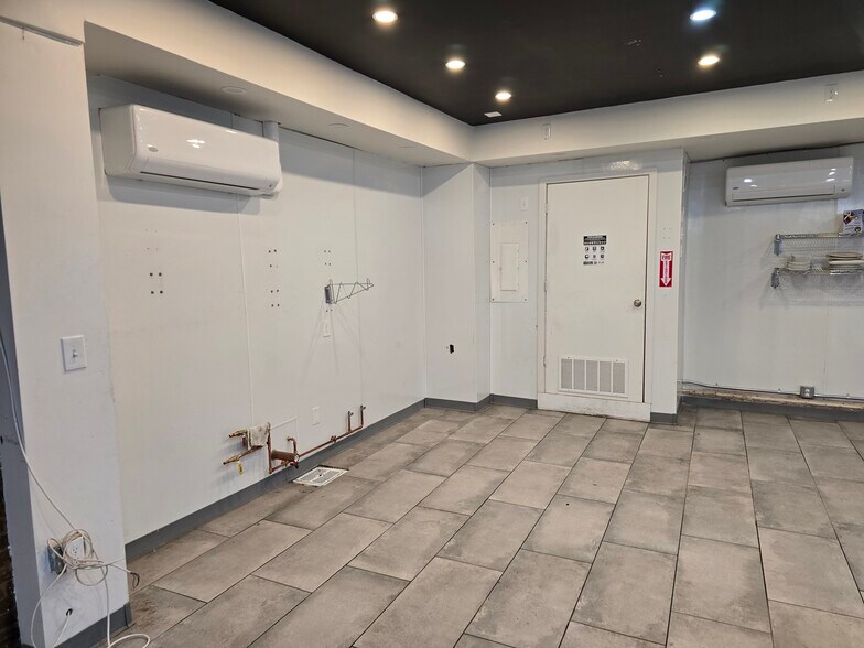 141 Main St, Northampton, MA à louer - Photo du bâtiment - Image 3 de 7