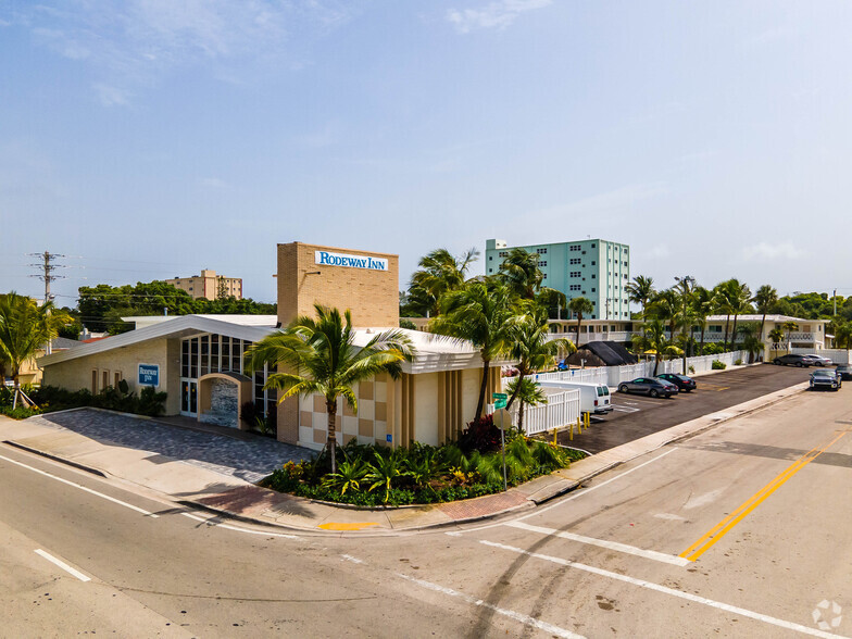 Services hôteliers dans Hollywood, FL à vendre - Photo principale - Image 1 de 1