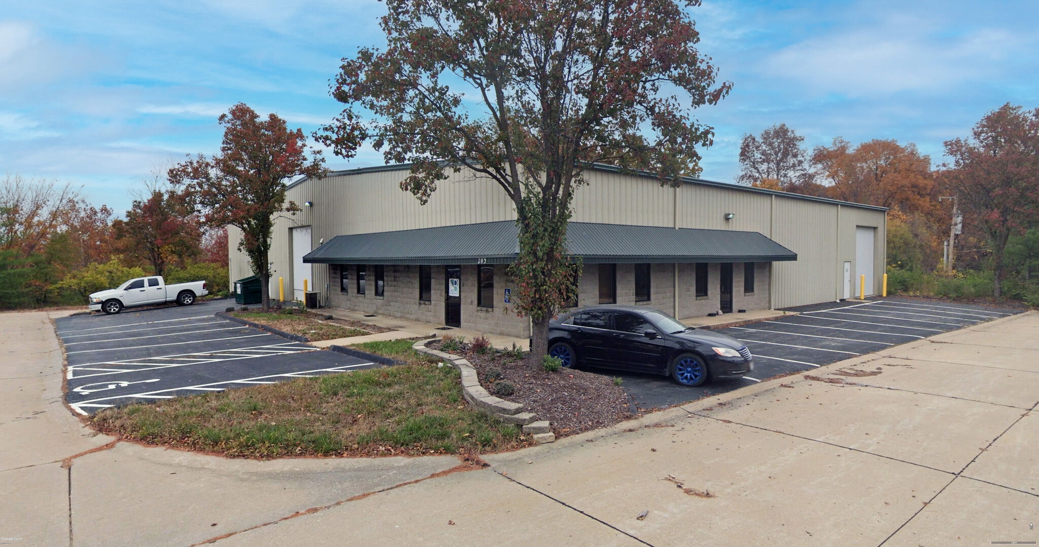205 Avalon Industrial Ave, Wentzville, MO for lease Primary Photo- Image 1 of 3