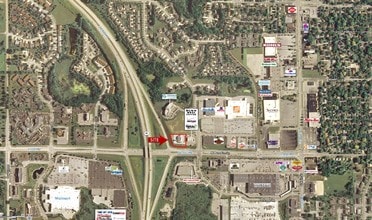 960 W Paradise Dr, West Bend, WI - Aérien  Vue de la carte - Image1