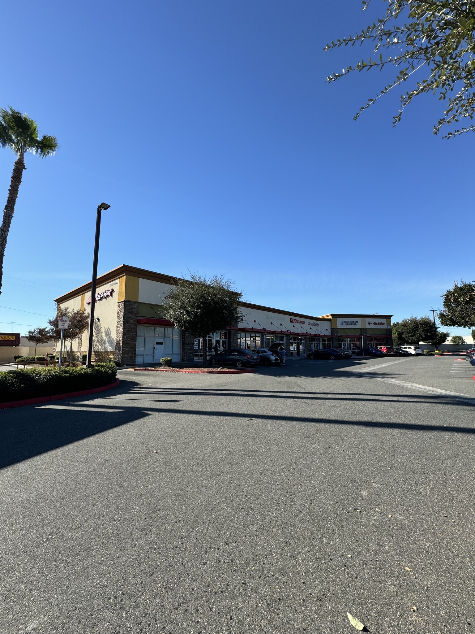 1255-1313 N Hacienda Blvd, La Puente, CA for lease Building Photo- Image 1 of 2