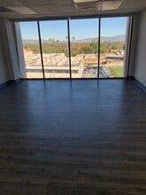 15720 Ventura Blvd, Encino, CA à louer Photo intérieure- Image 1 de 6