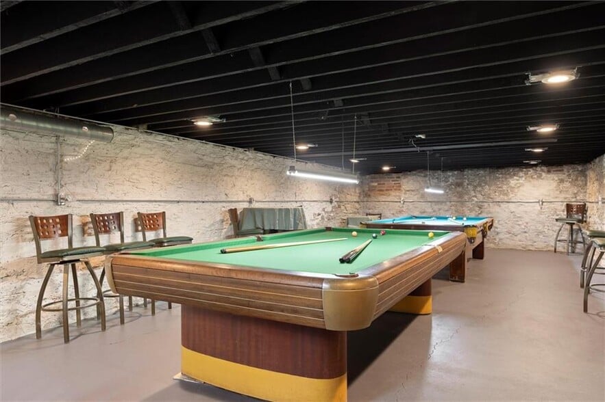 104-106 W Pearl St, Harrisonville, MO for sale - Building Photo - Image 3 of 14