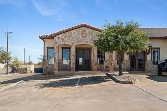 E 181 E BB Fielder Rd  Suite 300, Weatherford, TX for lease Interior Photo- Image 2 of 24