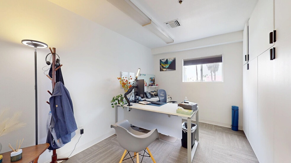 6926 Melrose Ave, Los Angeles, CA for sale - Interior Photo - Image 3 of 22