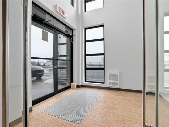 170 Rue Deveault, Gatineau, QC à louer - Hall d’entrée - Image 3 de 13