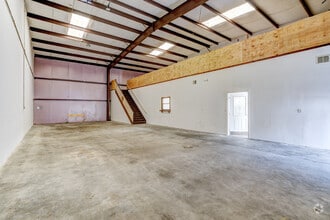 5829 W Sam Houston Pky N, Houston, TX à louer Photo intérieure- Image 1 de 3