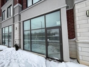 200 Dissette St, Bradford West Gwillimbury, ON for lease Interior Photo- Image 2 of 14