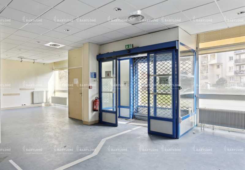 Office in Les Lilas for sale - Interior Photo - Image 2 of 7