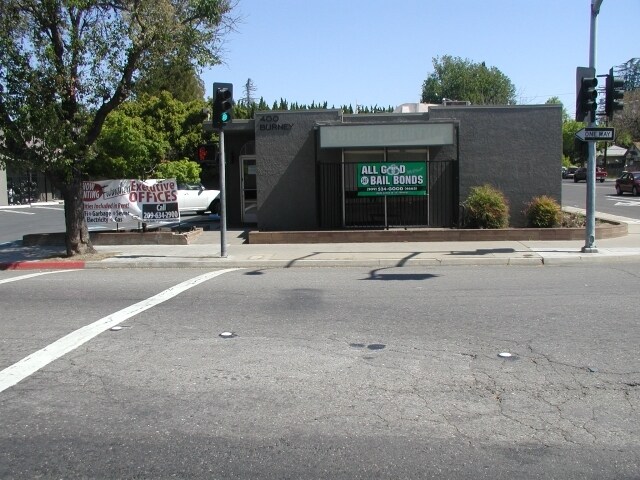 400 Burney St, Modesto, CA for sale - Building Photo - Image 2 of 12