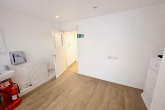 27 Haven Ln, Londres à louer Photo intérieure- Image 2 de 5