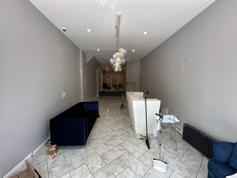 2310 Adam Clayton Powell Jr Blvd, New York, NY for lease - Interior Photo - Image 2 of 7