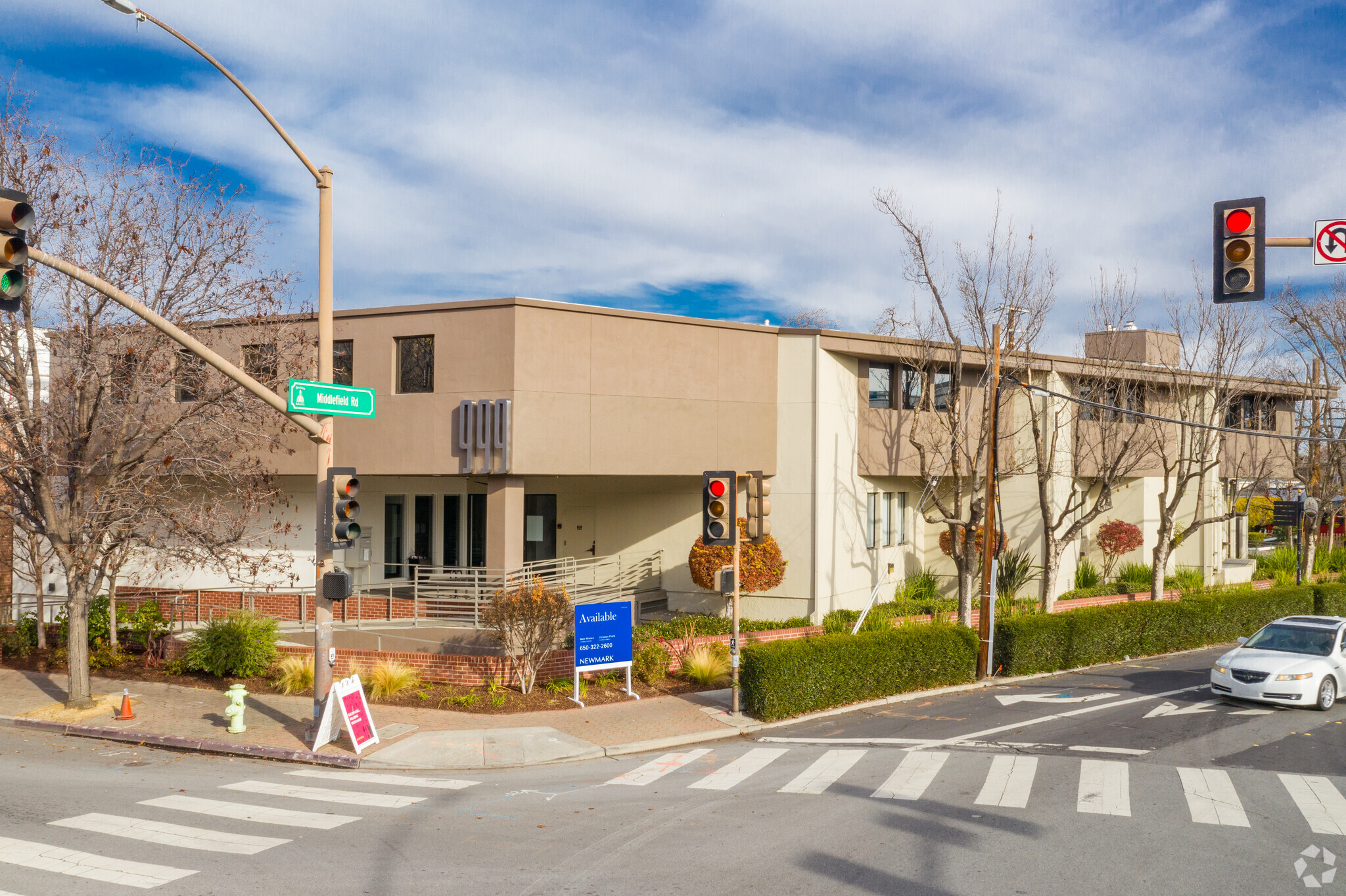 999 Main St, Redwood City, CA for lease Building Photo- Image 1 of 6