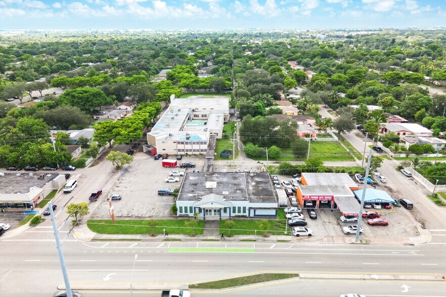 13242 NW 7th Ave, Miami, FL à vendre - Photo du bâtiment - Image 1 de 22