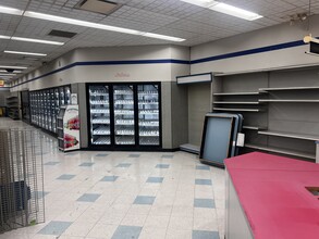 3986 John R Rd, Troy, MI for lease Interior Photo- Image 2 of 5