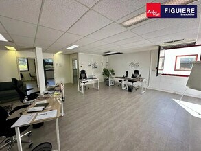 645 Rue Mayor De Montricher, Aix-en-Provence for sale Interior Photo- Image 2 of 30