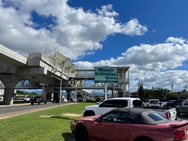 94-801 Farrington Hwy, Waipahu, HI for lease - Building Photo - Image 1 of 4