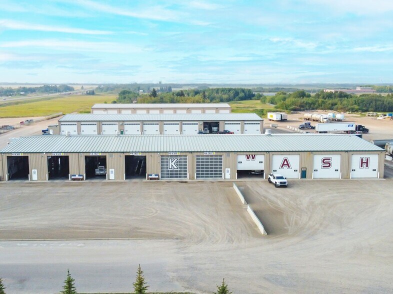 6209 50 ave, Lloydminster, SK à louer - Photo du bâtiment - Image 1 de 2
